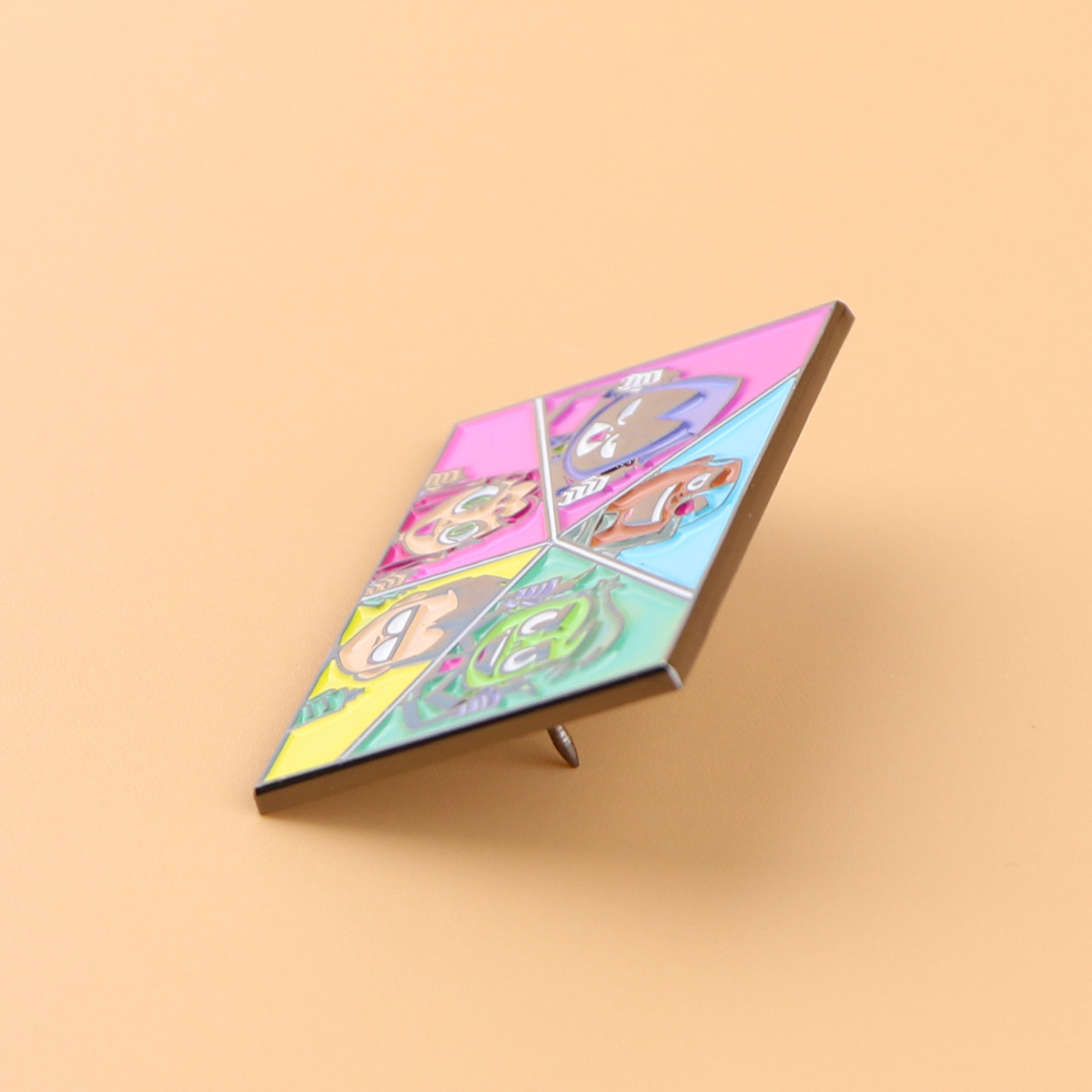 شارة معدنية مطلية بالمينا لفري - مراجعة Lapel Pin Enamel وسعره
