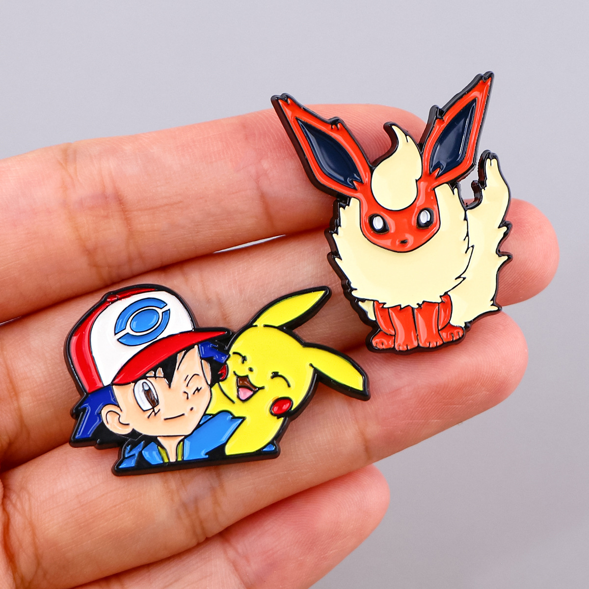 أحدث دبوس بروش مطلي بالمينا من - مراجعة Lapel Pin Enamel وسعره